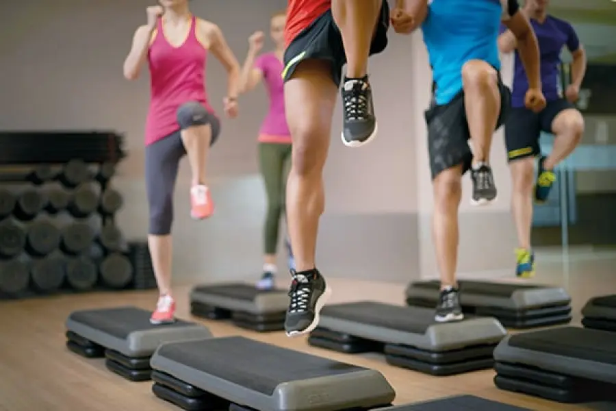 Rassodare i glutei con lo step