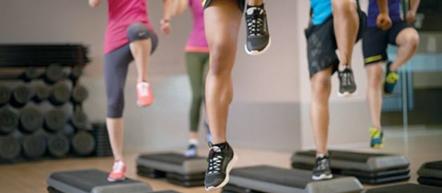Rassodare i glutei con lo step