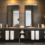 Come arredare una stanza da bagno di piccole dimensioni: 4 suggerimenti